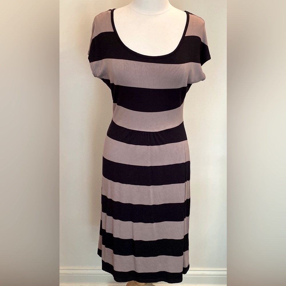 Venus Black Taupe Color Block S Modern Sophisticated Classic Office Chic Dress